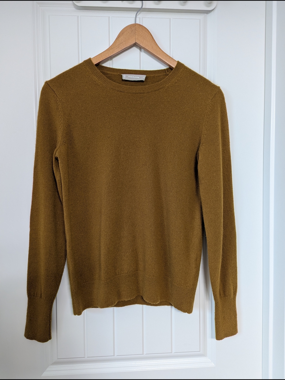 Everlane Women's 100 % Cashmere Crewneck Sweater in Brown Small